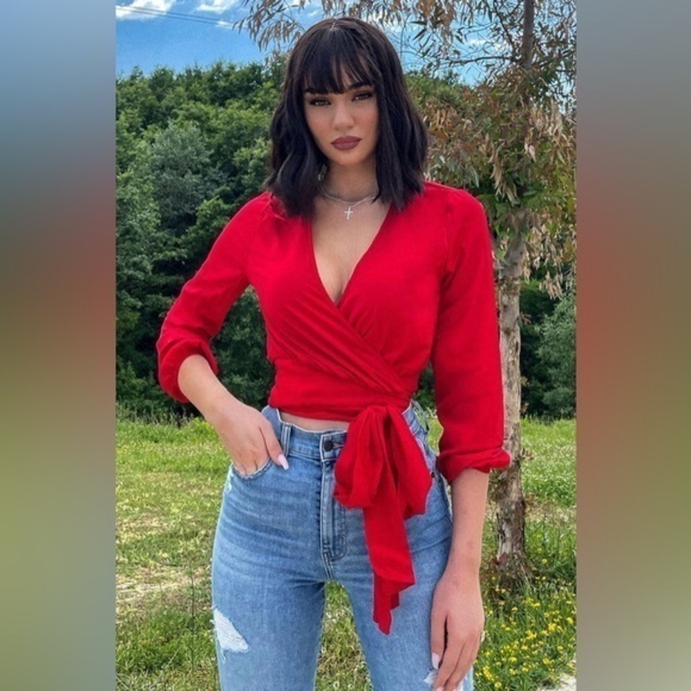 NWT Fashion Nova Red Tie Front Wrap Blouse Little White Lies Top Women’s Large